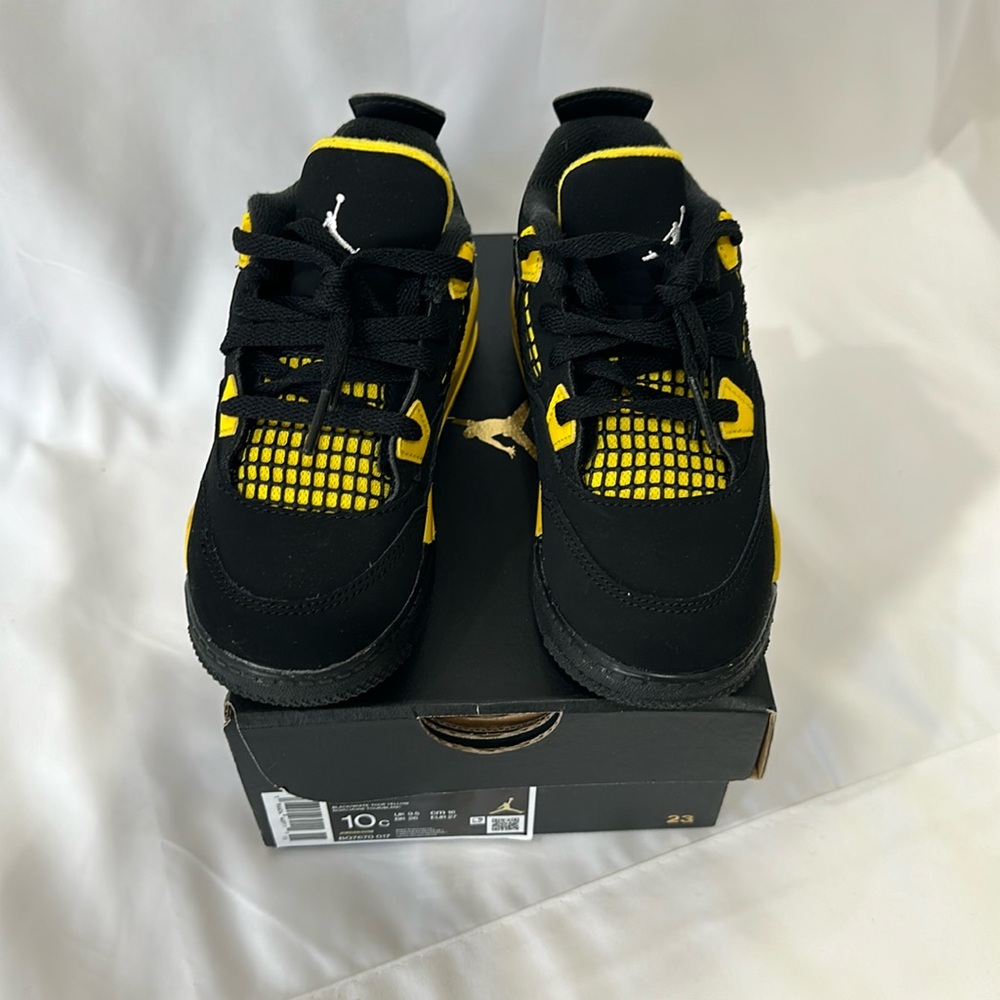 Jordan retro 4